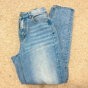 Women’s American Eagle jeans